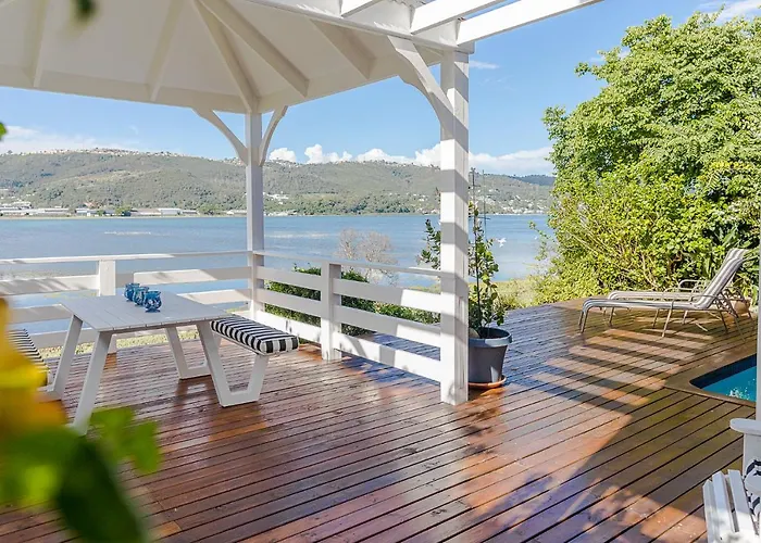 Thesen Lagoon House