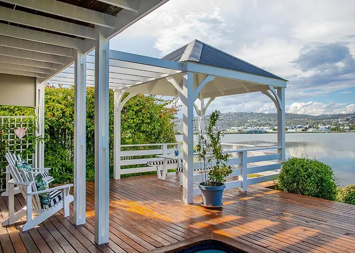 Thesen Lagoon House